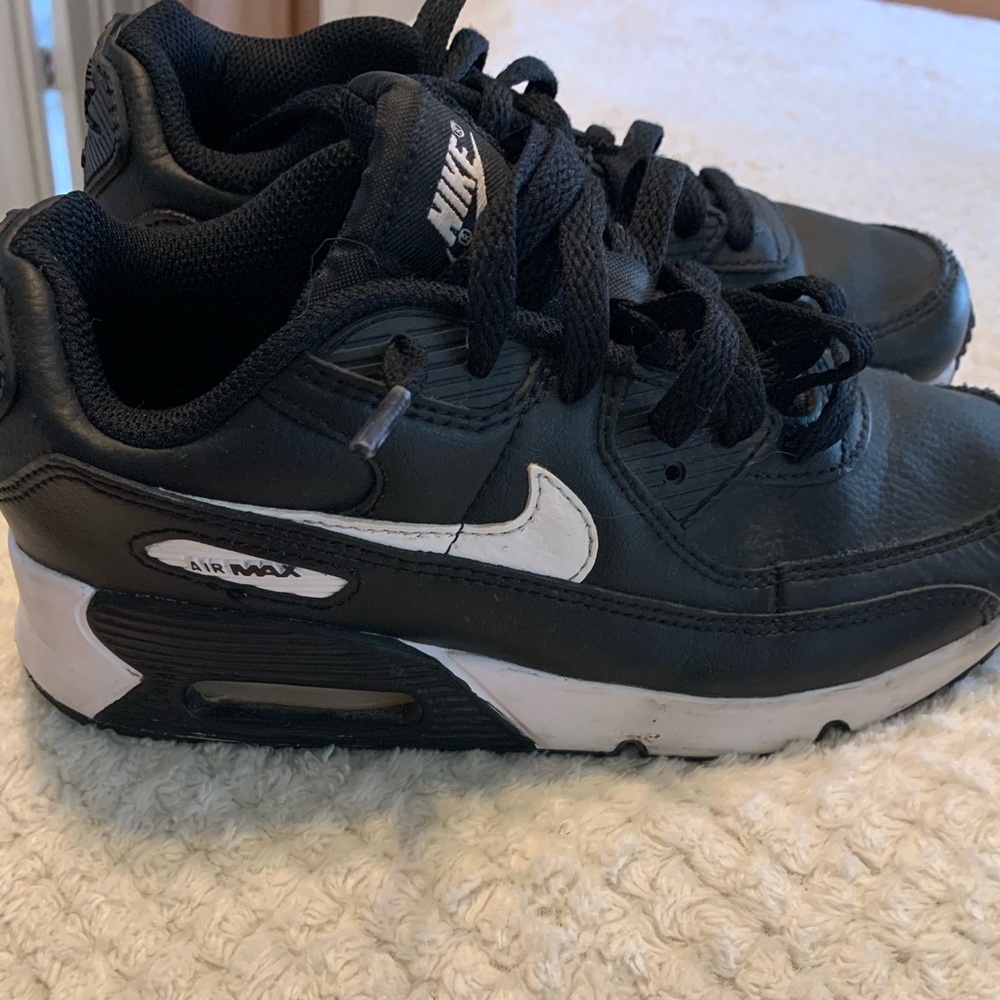 Nike Air Max 90 Black size 2 youth